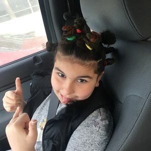 Meet your Posher, Mara